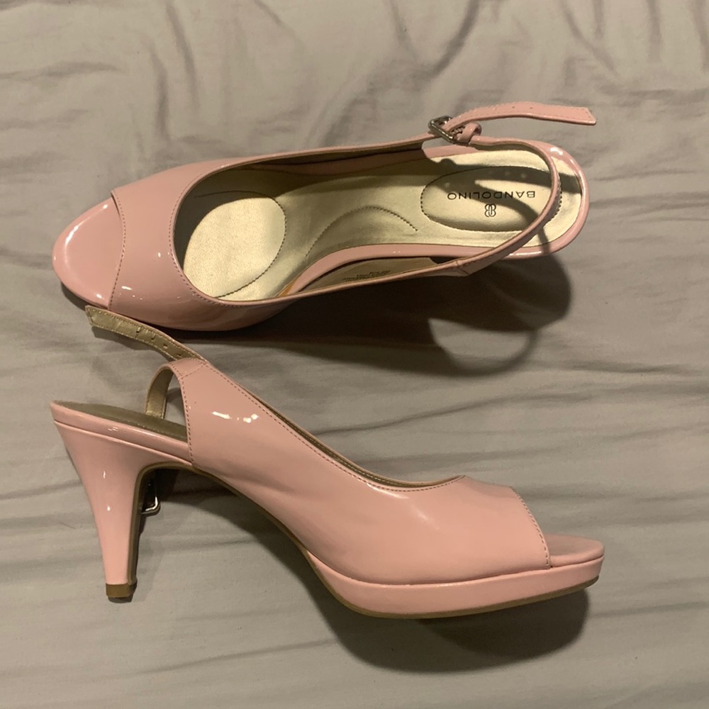 Pink bandolino heels